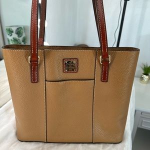 Dooney & Bourke Pebble Grain Small
Lexington